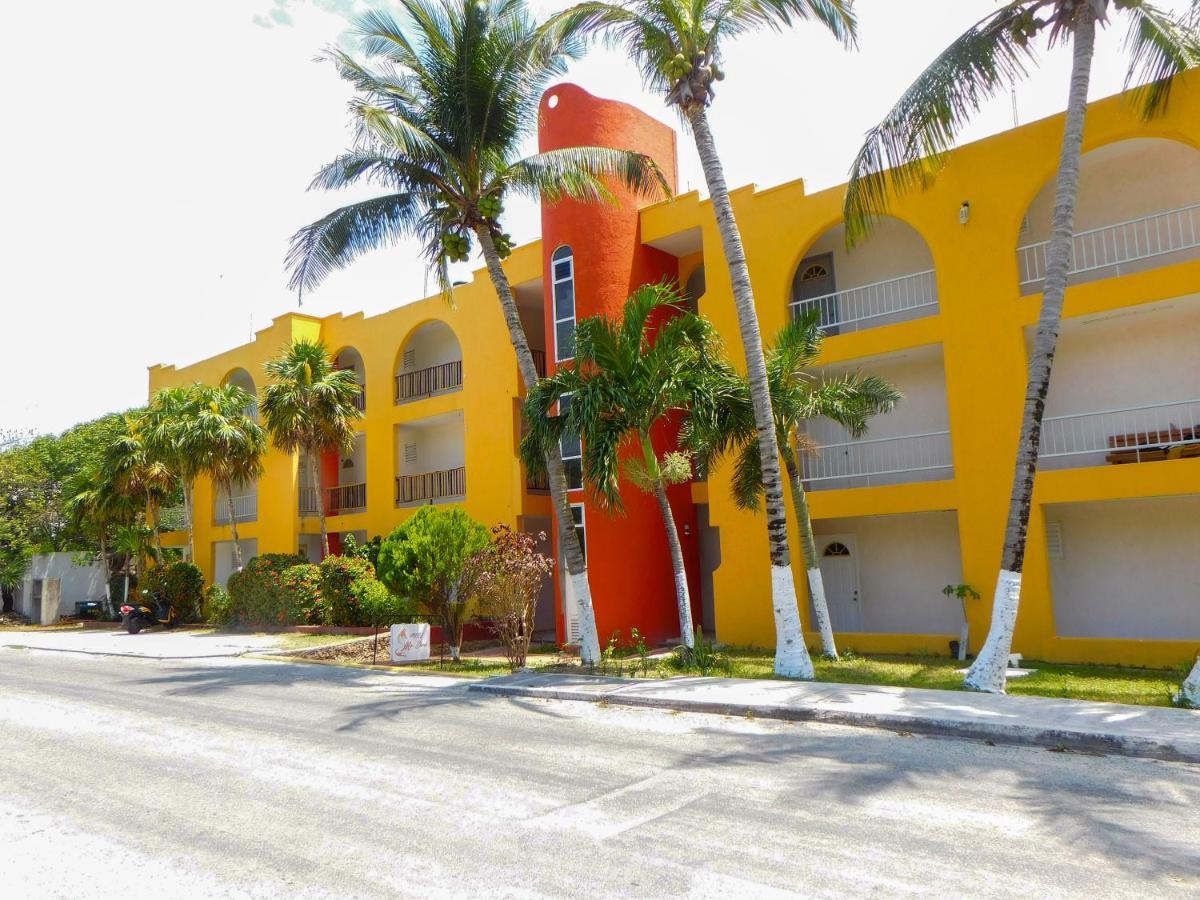 Hotel Ma Elena Isla Mujeres Exteriör bild
